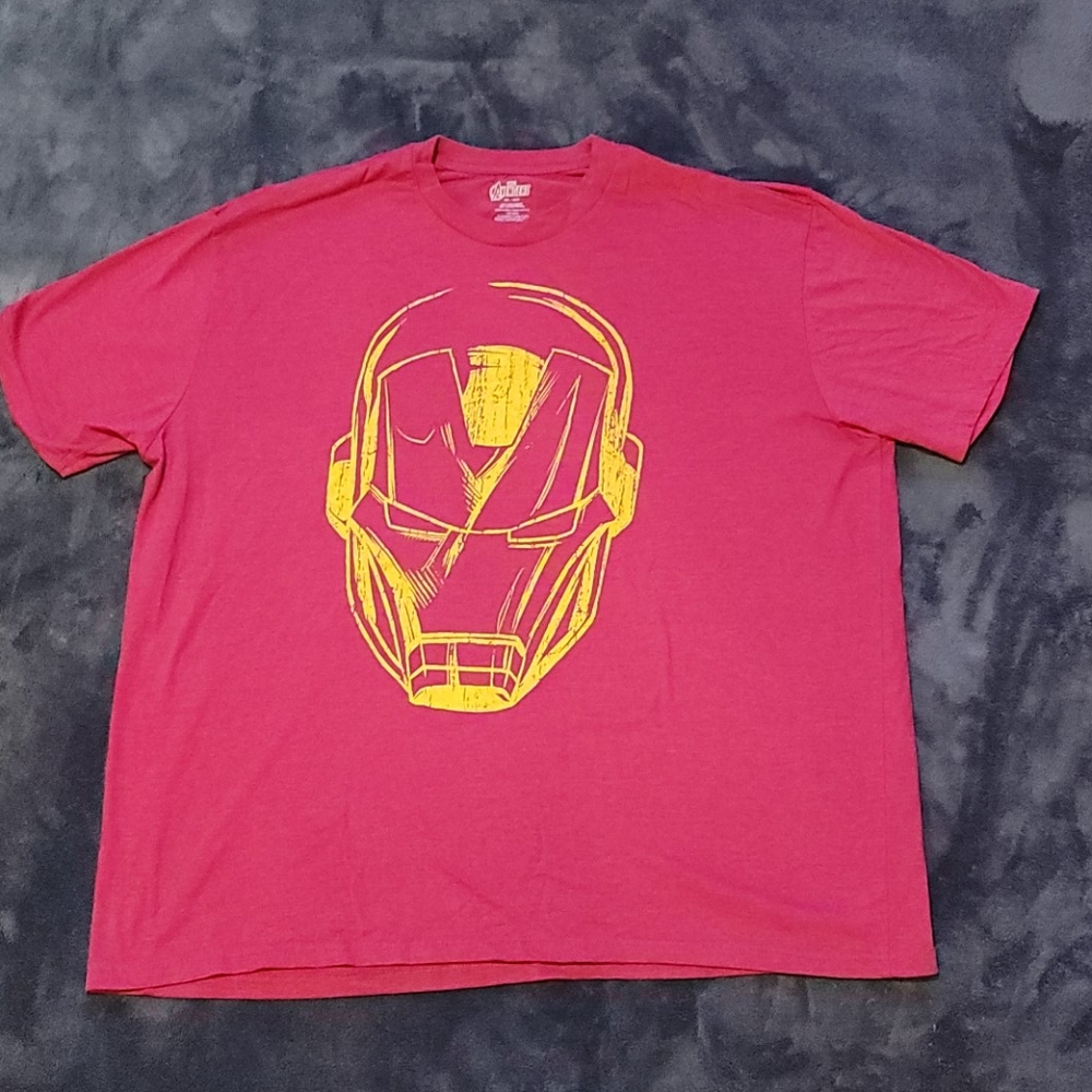 Mens Avenger T shirt